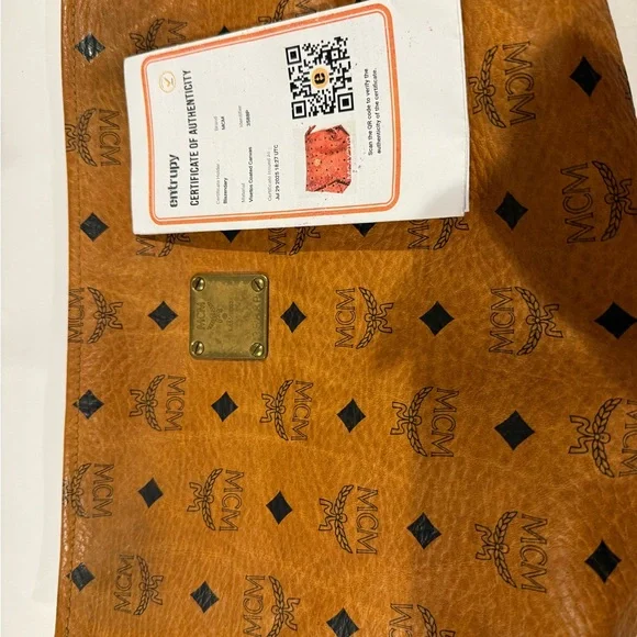 MCM Visetos Monogram Clutch Pouch - Picture 16 of 16